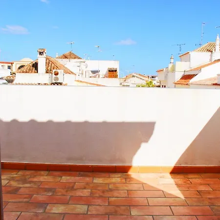Апартаменты Lovely 4-Bed Town House In The Down Town Of Tavira Тавира