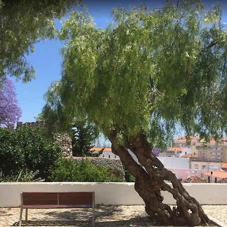 Lovely 4-Bed Town House In The Down Town Of Tavira Appartamento *